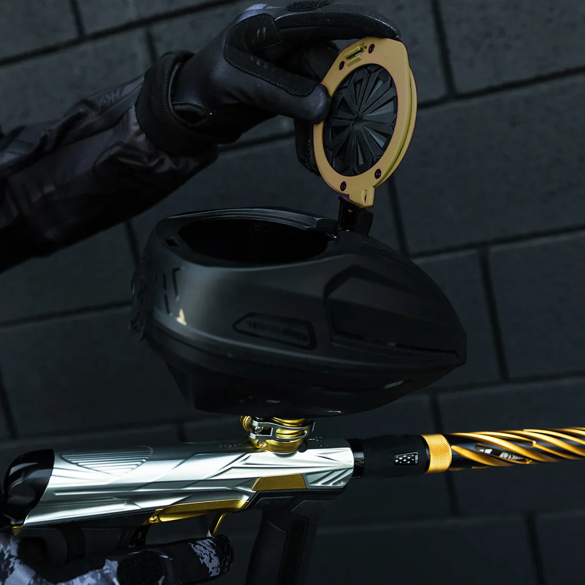 Sonic PLUS Loader - Black/Gold - Image 5
