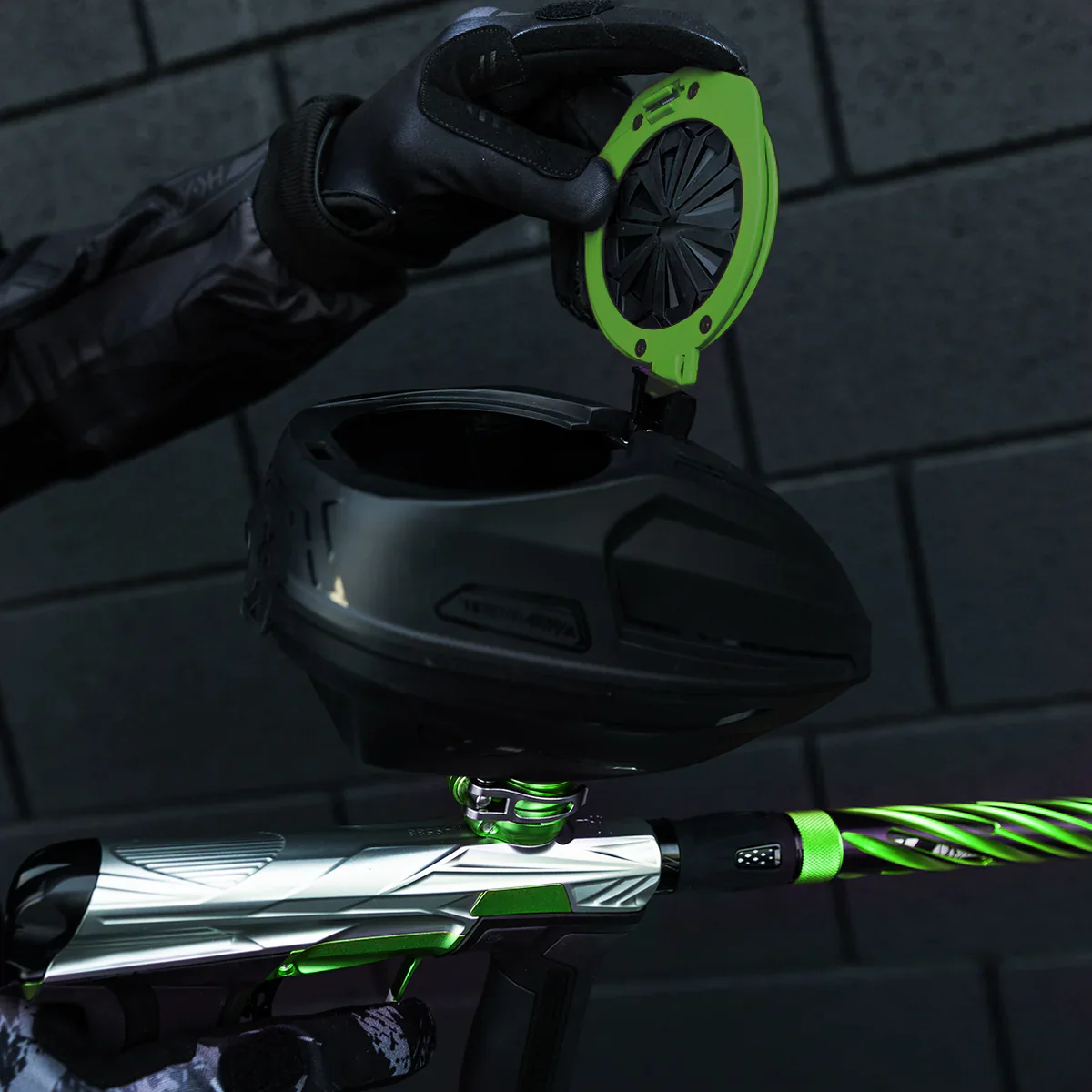 Sonic PLUS Loader - Black/Neon Green - Image 4
