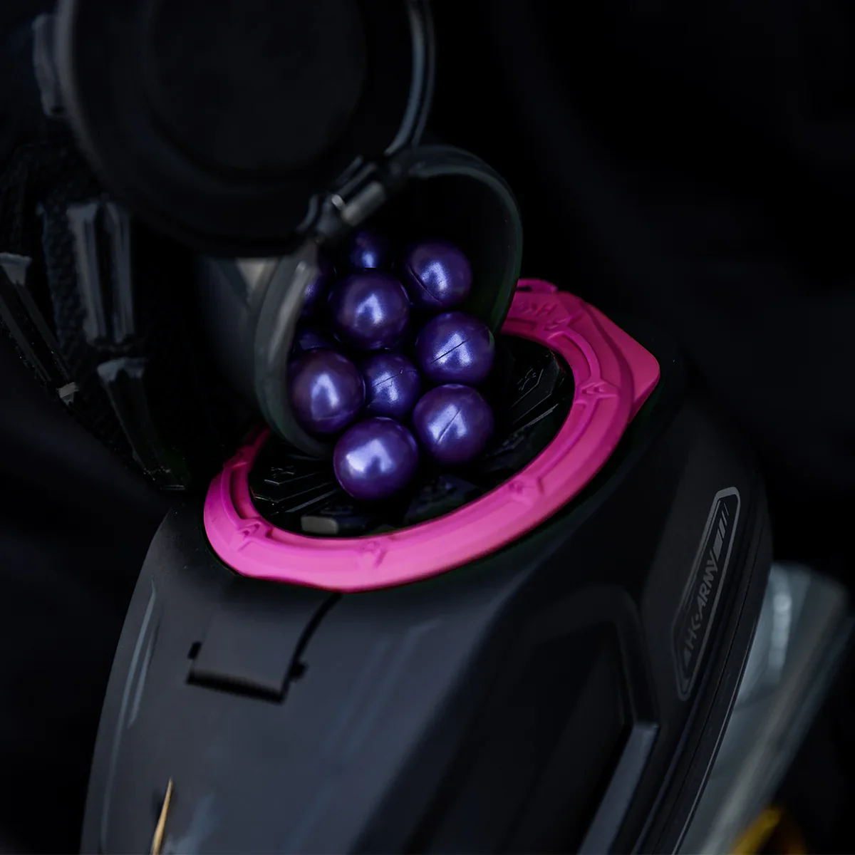 Sonic PLUS Loader - Black/Neon Pink - Image 3