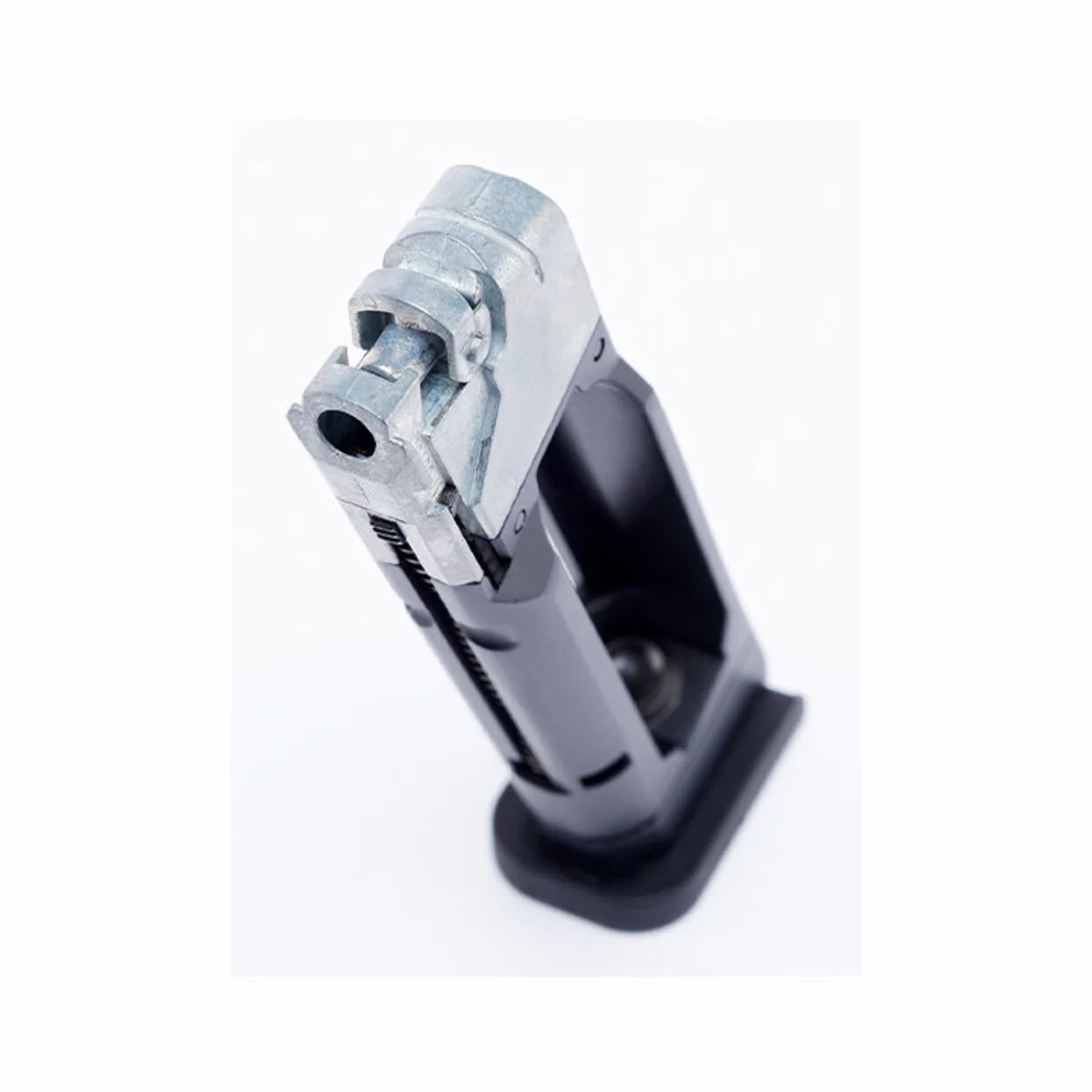 Umarex Glock 17 Gen5 Co2 Half-Blowback Airsoft Pistol - Image 5